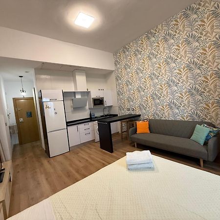 Lovely Studio In The Heart Of Malaga Free Swimming Pool Exterior photo