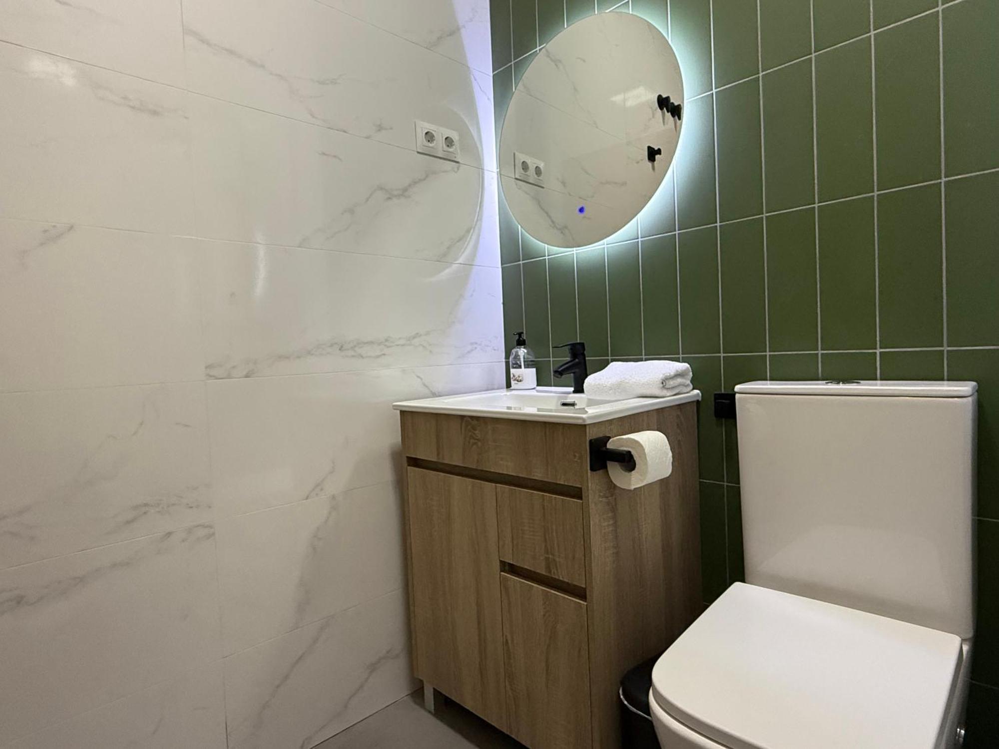 Lovely Studio In The Heart Of Malaga Free Swimming Pool Exterior photo